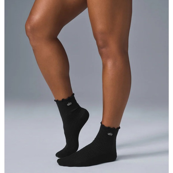 Alo Yoga Women's Lettuce Edge Sock - Picture 2 of 8